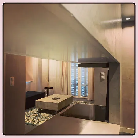 Jolene Apartment *